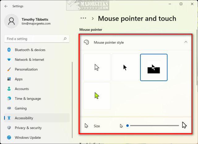 How to change mouse pointer color and size on Windows 11