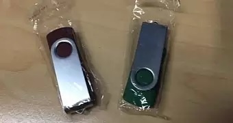 usb sticks.jpg